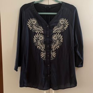 Lucky Brand? Light-weight summer Top Slate Blue with Ivory Embroidery Shirt XL?